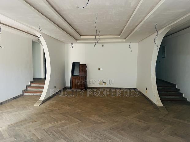 7bdrm House in Palcity Estate, Kumasi Metropolitan for sale · Photo 8