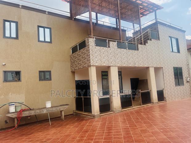 7bdrm House in Palcity Estate, Kumasi Metropolitan for sale · Photo 1