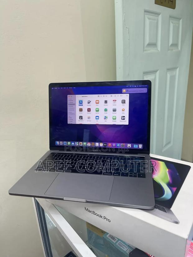 Laptop Apple MacBook Pro 2019 16GB Intel Core i7 SSD 512GB · Photo 3