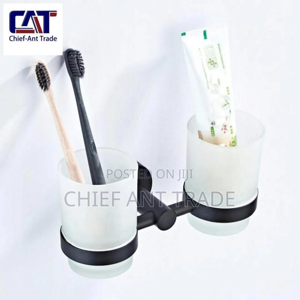 Double Tooth Brush Holder Black · Photo 1