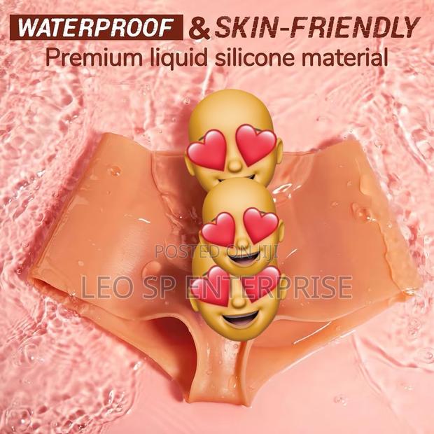 Silicon Realistic Wearable Dildo · Photo 2