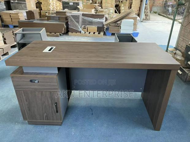 1.4m Office Desk · Photo 1