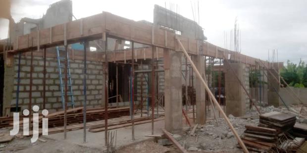 Scaffolds/Hiring Sale/Props /Formwork /Decking /Pillars/Slab · Photo 1