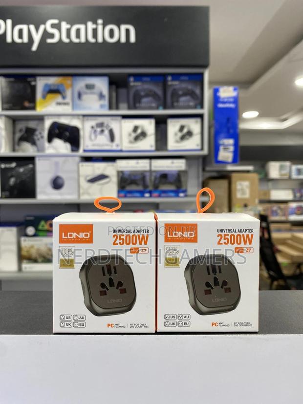 Ldnio Z7 Power Strip Travel Adapter, Black · Photo 1