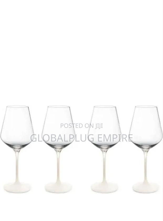 Wine Glass & Water Glasses · Photo 1