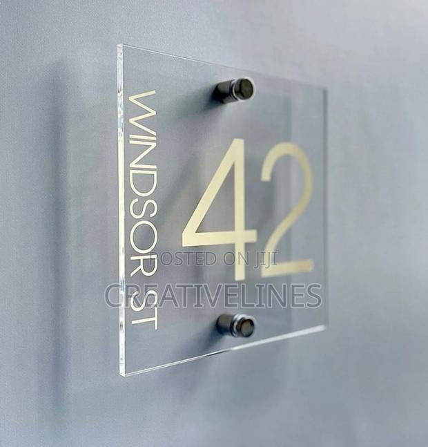 Text on Wall Signage · Photo 2