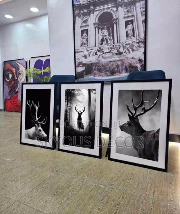 B N W Deer Photo Frame · Photo 1
