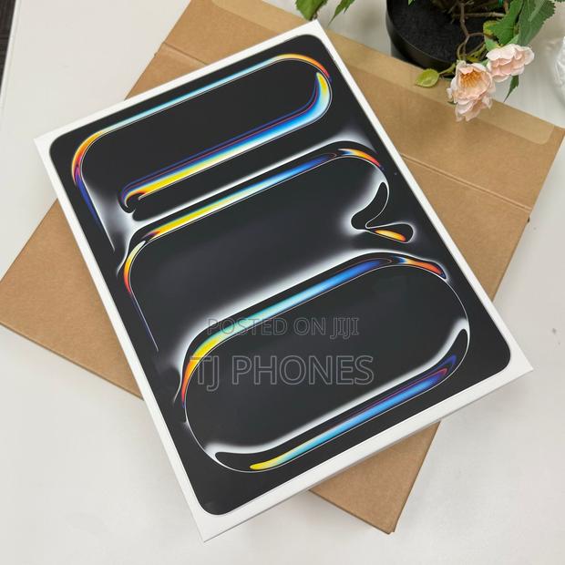 New Apple iPad Pro 13 (2024) 512 GB Black · Photo 2