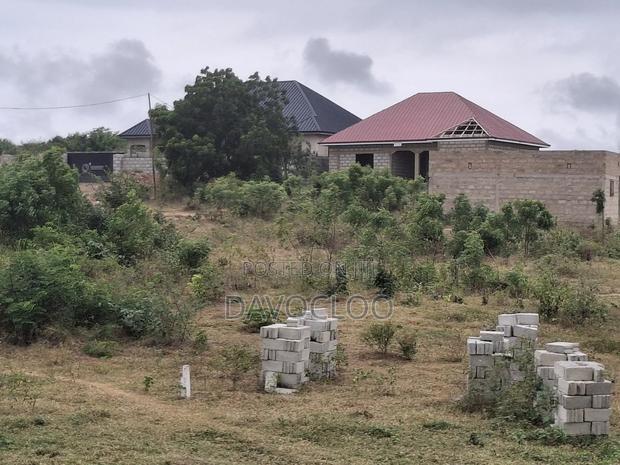 Just After Liberia Camp Land · Photo 1