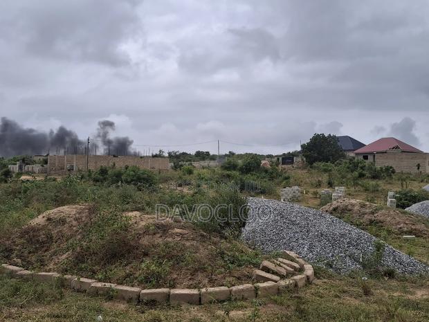 Just After Liberia Camp Land · Photo 2