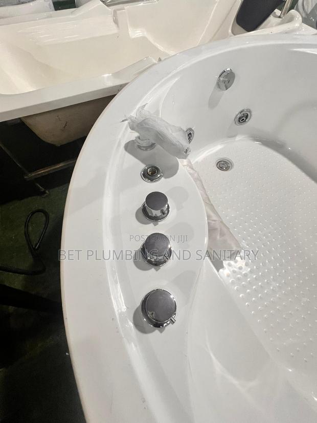 European_jacuzzi Bathtub_complete_bathtub_imported Jacuzzi Bathtub · Photo 2