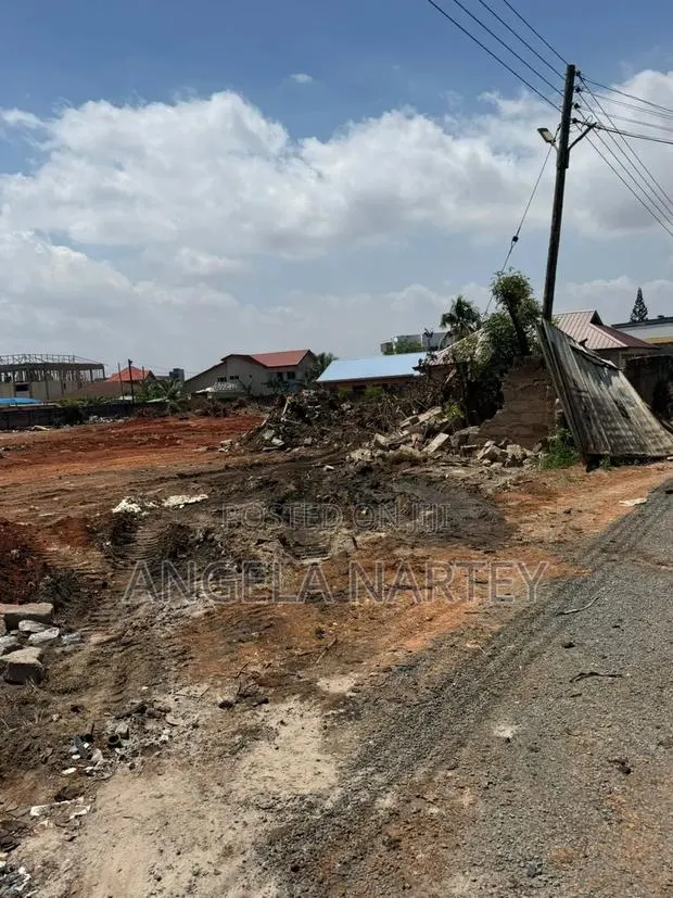 Titled Land for Sale on the 18 Road at Spintex · Photo 1