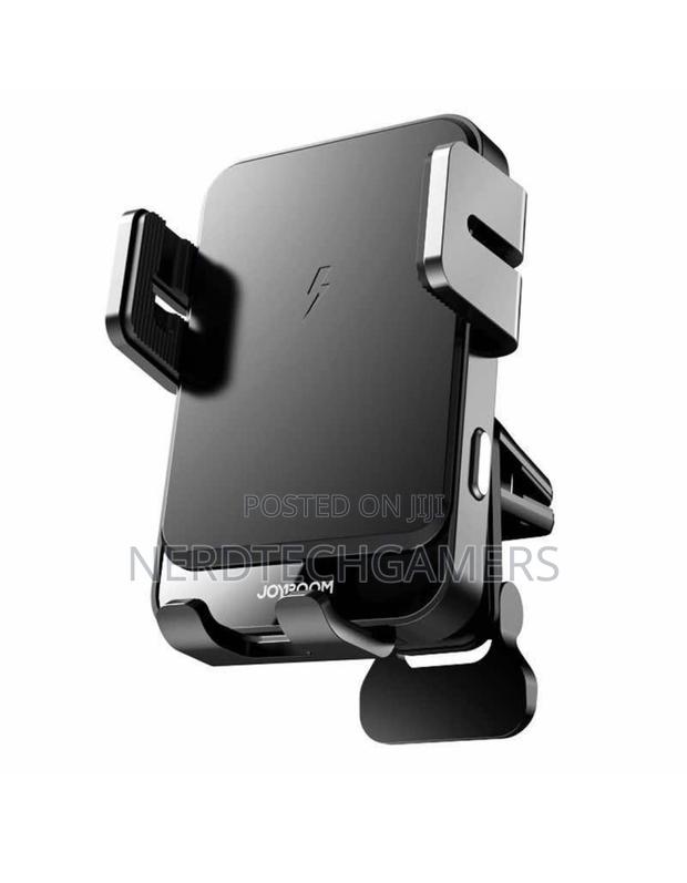Joyroom Triaxial Electric 15w Wireless Charging Car Holder Suit · Photo 2