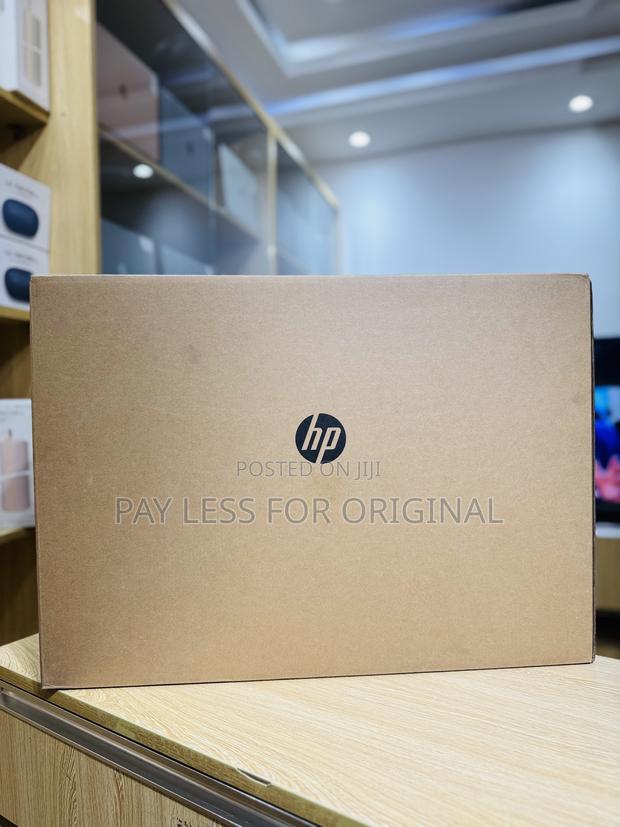 New HP ProOne 240 G10 All-in-One 8GB Intel Core i5 SSD 512GB · Photo 3