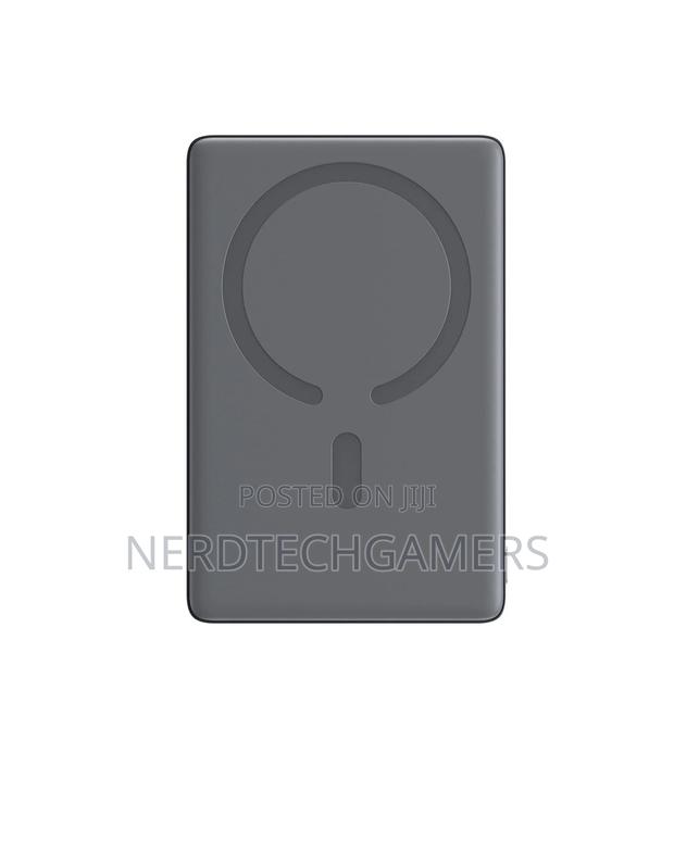 Joyroom Jr-Pbm08 20w Magnetic Wireless Power Bank 5000mah · Photo 4