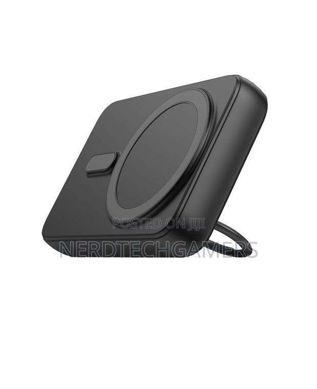 Joyroom Jr-W050 20w Magnetic Ring Holder Wireless Charging Power Bank · Photo 2