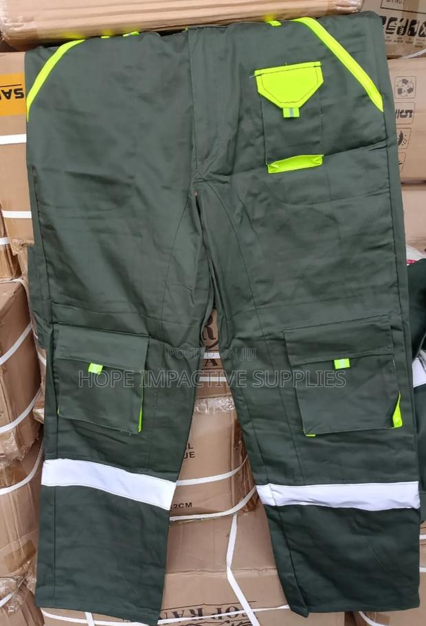 American Safety Coverall, Top And Down - Army Green. · Photo 2