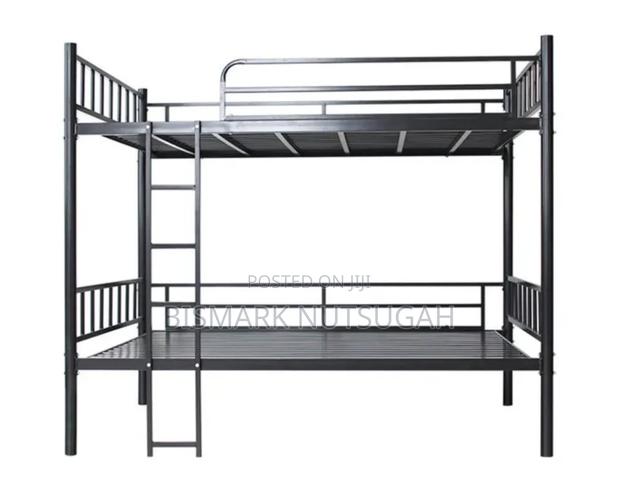 Metallic Bunk Bed · Photo 2