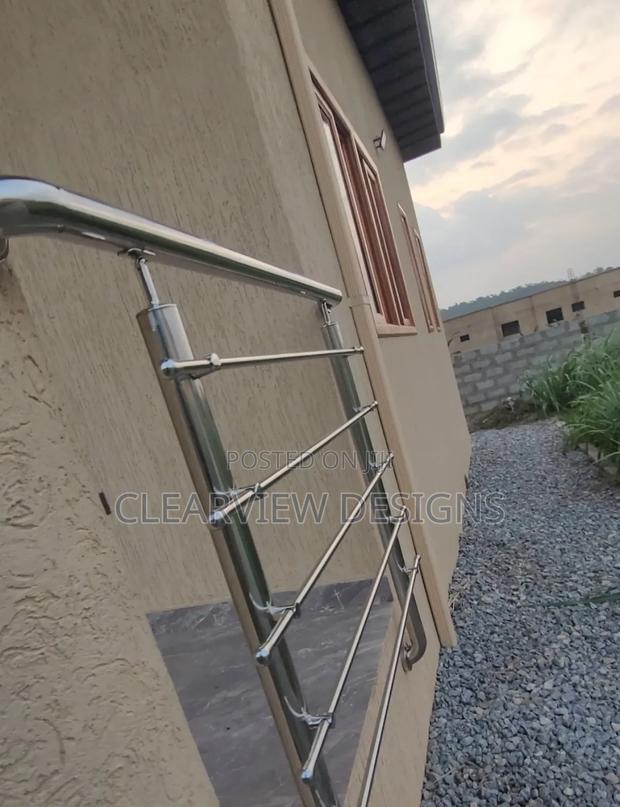 Silver Stainless Steel Balustrade/ Handrail · Photo 1