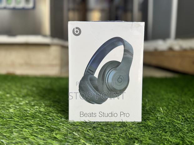 Beats Deep Bass Headset · Photo 1