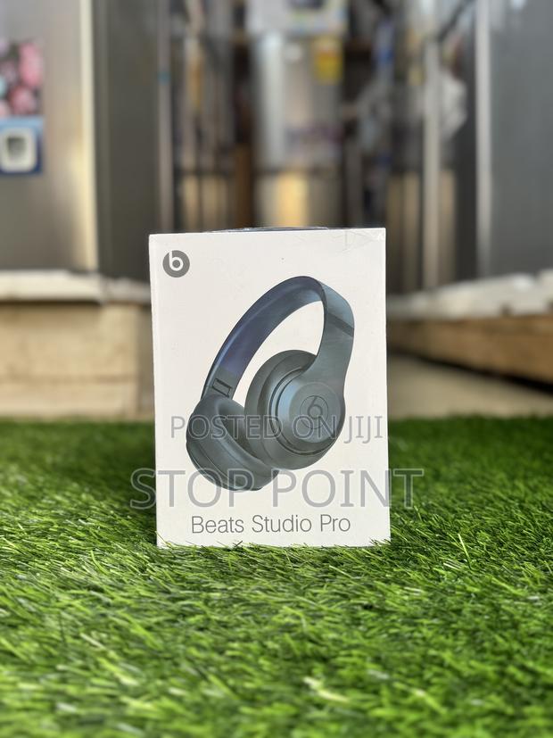 Beats Deep Bass Headset · Photo 2