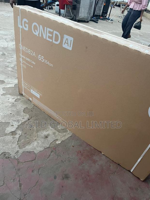 Dynamic 65" Qned Smart Tv 2025 · Photo 1