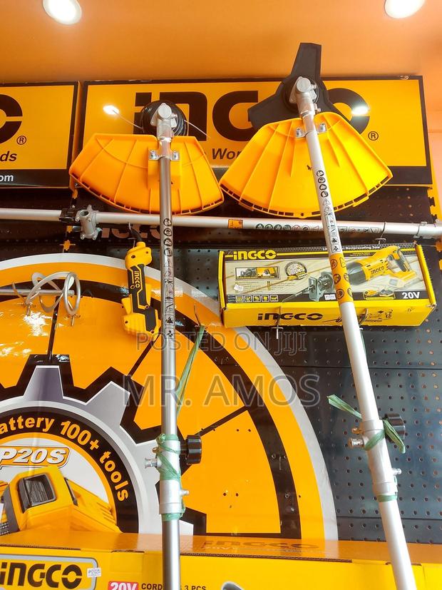42.7 Cc Gasoline Grass Trimmer and Brush Cutter - GBC · Photo 2