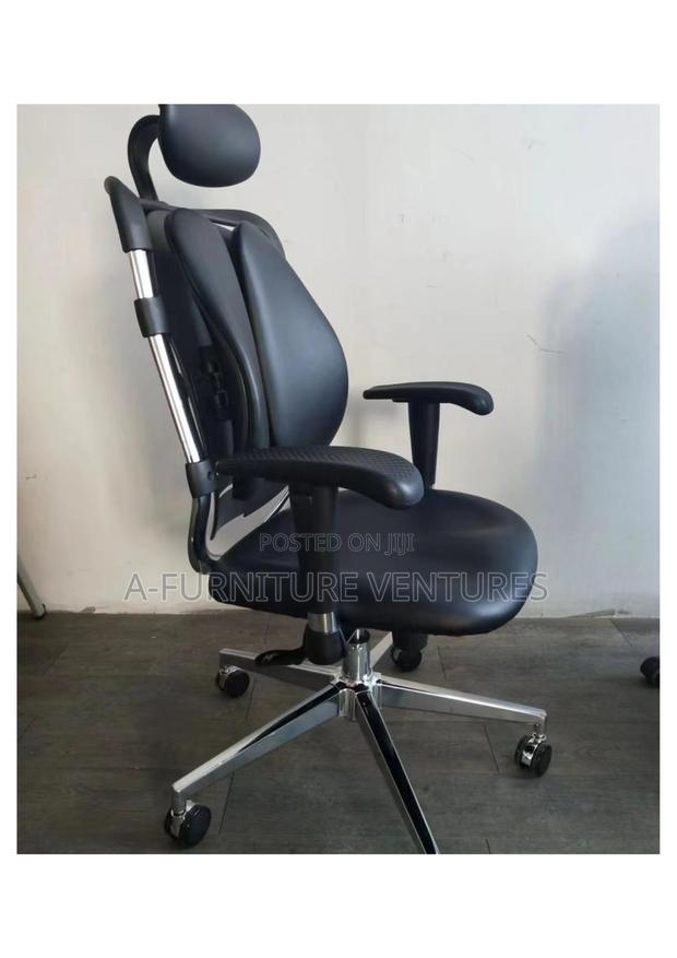 Orthopedic Kidney Chair · Photo 1