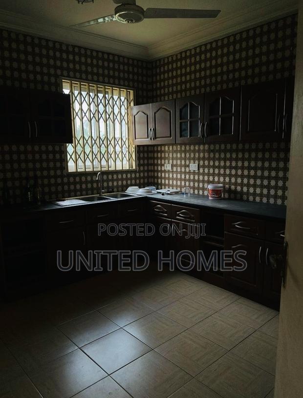4bdrm House in Gbawe for sale · Photo 5