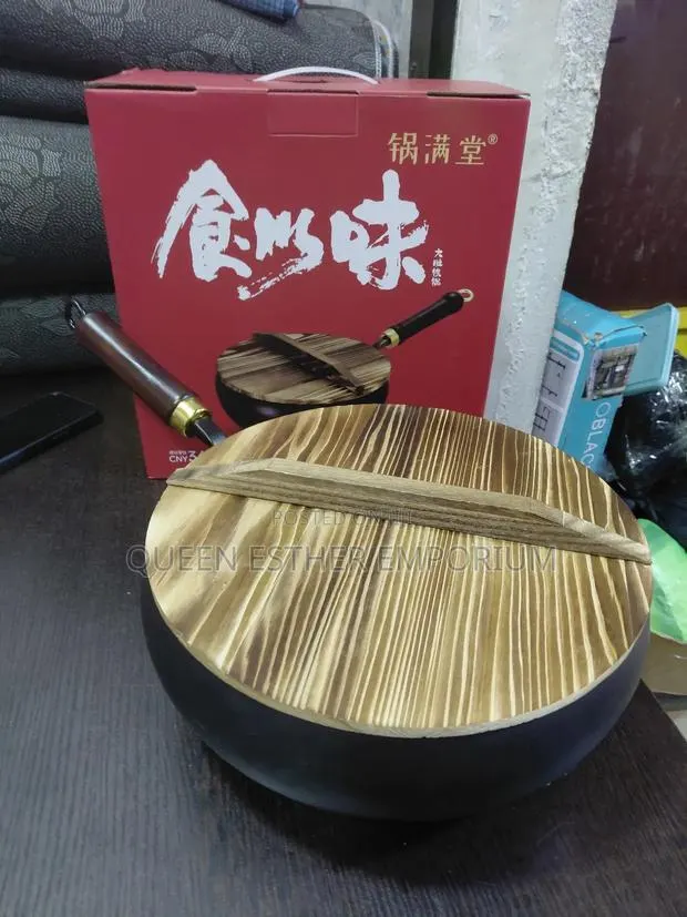 Nonstick Saucepan · Photo 1