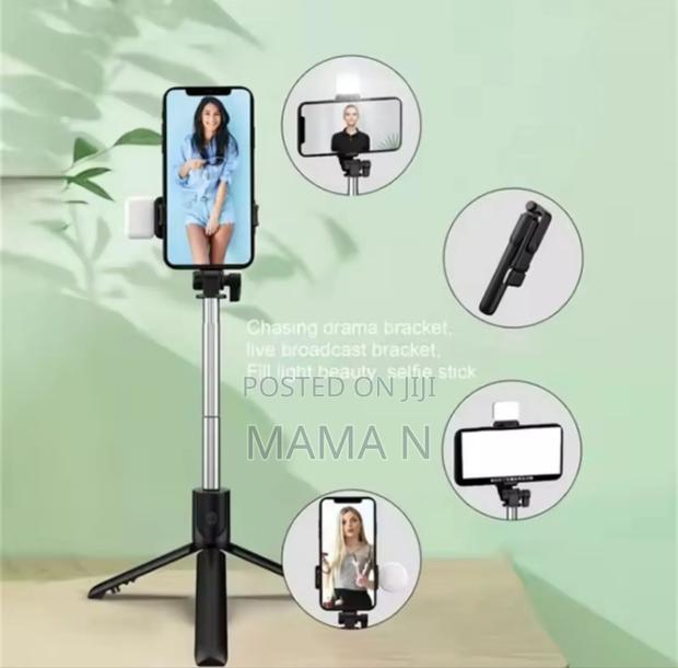 Tripod Stand · Photo 4
