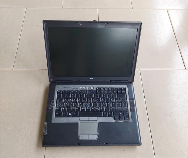 Laptop Dell Latitude D630 2GB Intel Core 2 Duo HDD 320GB · Photo 3