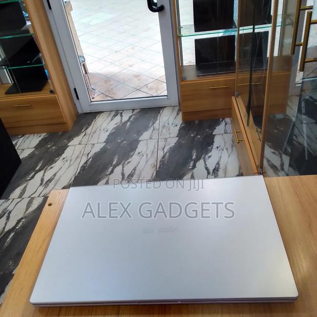 Laptop Asus 12GB Intel Core I3 SSD 256GB · Photo 3