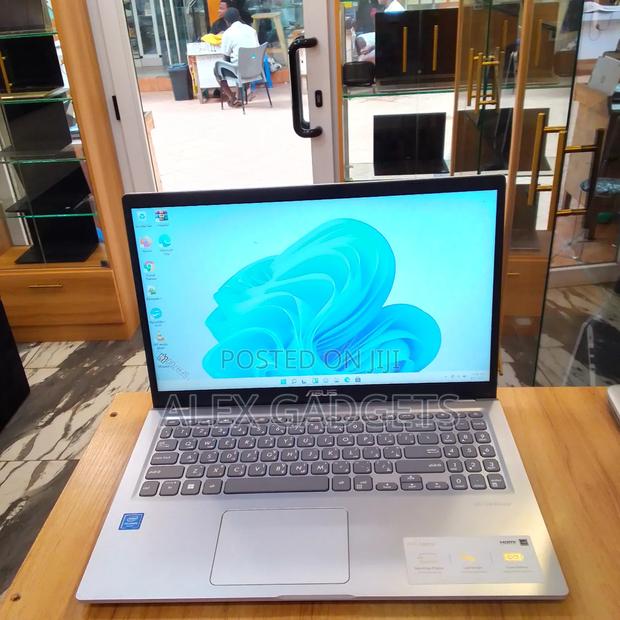 Laptop Asus 4GB Intel Celeron SSD 128GB · Photo 1