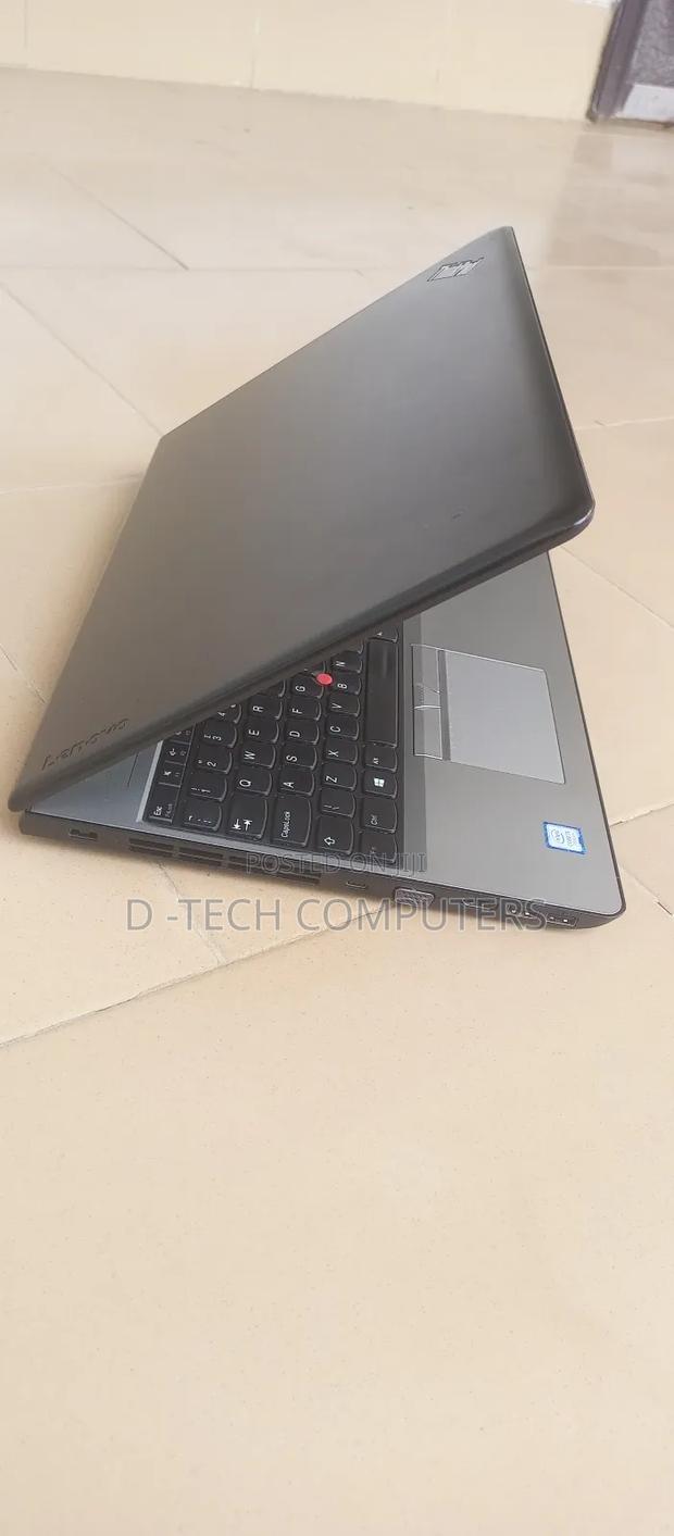 Laptop Lenovo ThinkPad E570 12GB Intel Core i5 SSD 256GB · Photo 2