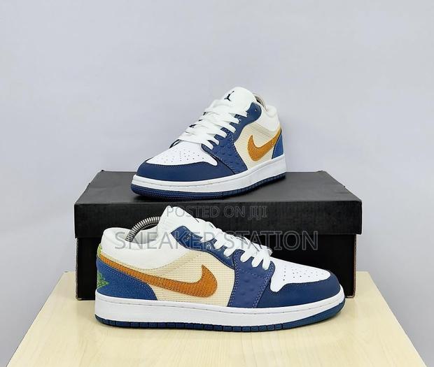Nike Air Jordan 1 Low Sp Alternate Blue · Photo 1