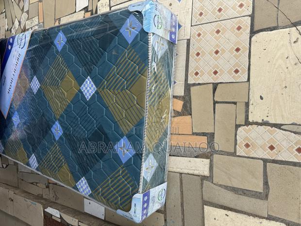 8inches One and Half High Density Mattress for Sale · Photo 1