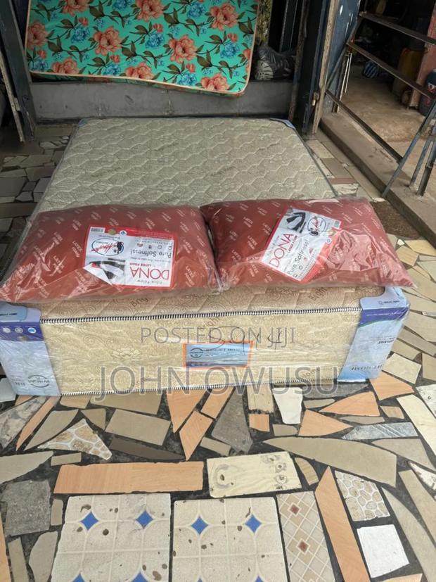 12inches Super High Density Double Mattress · Photo 1