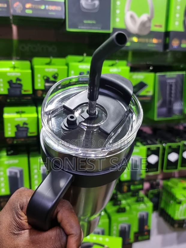 Oraimo Thermogo S1200 1.2l Extra Large Insulated Water Bottle · Photo 2