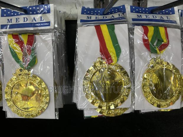 Award Medal · Photo 2