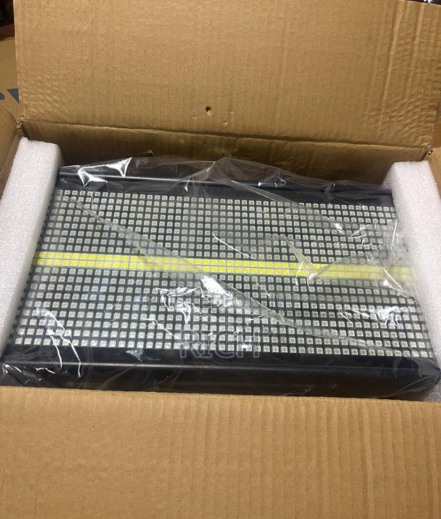 Eight Section 8+8 Segments Quality Strobe Lights at Wholesale Prices · Photo 1