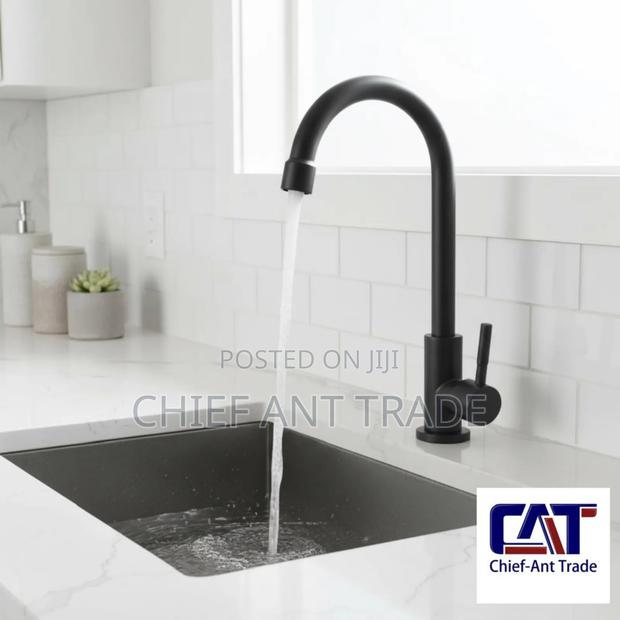 Black Kitchen Faucet Tap W2008k · Photo 1