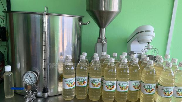 Cold Pressed Coconut Oil 1liter (Mct Oil) · Photo 3