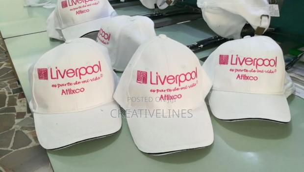 White Cup Customisation · Photo 1