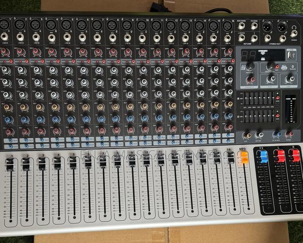 Yamaha 16 Channel Kv Mixer · Photo 3
