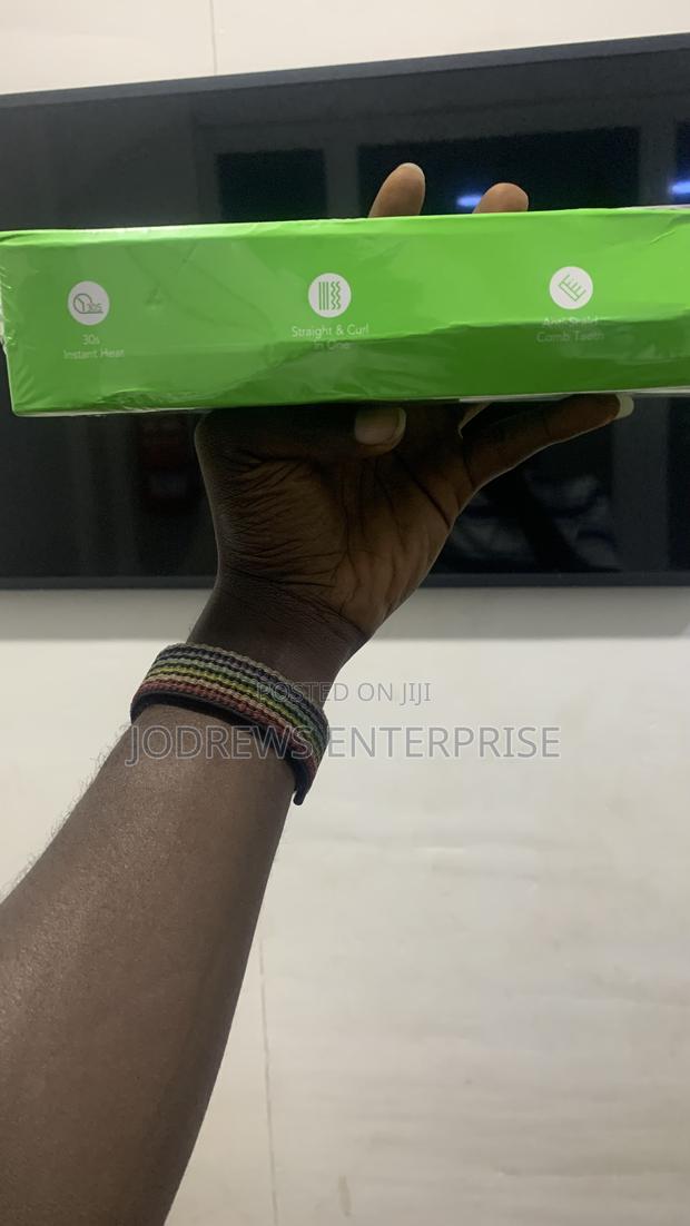 Oraimo Sleekwave Hair Straightener Brush · Photo 2