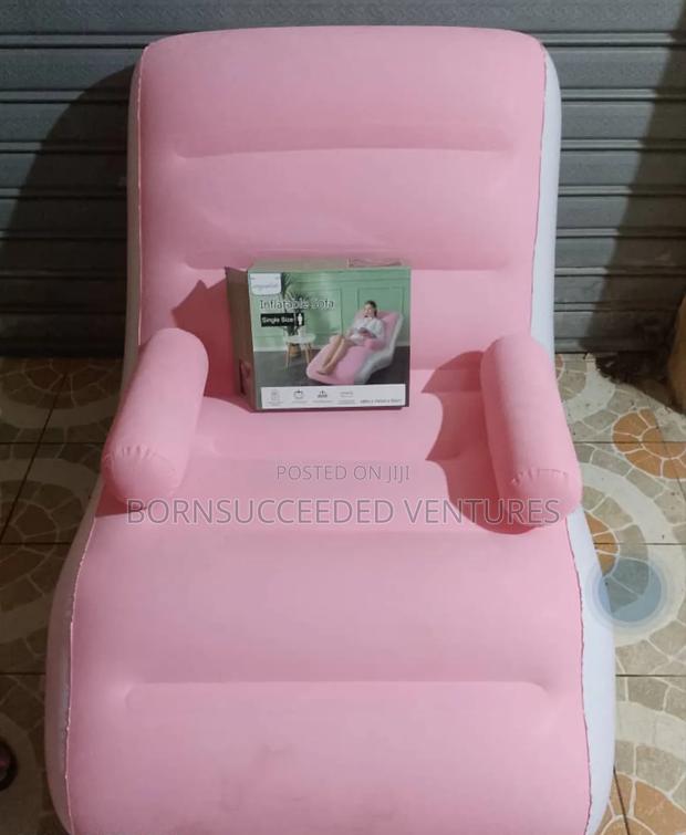 Inflatable and Portable Sofa Chair · Photo 2