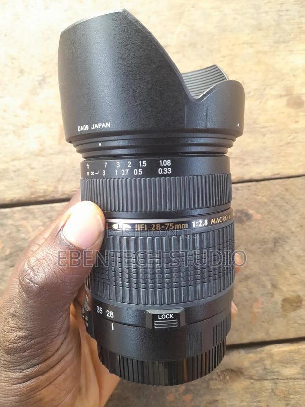 28-75mm Zoom F2.8 Wide Lens Tamron · Photo 4