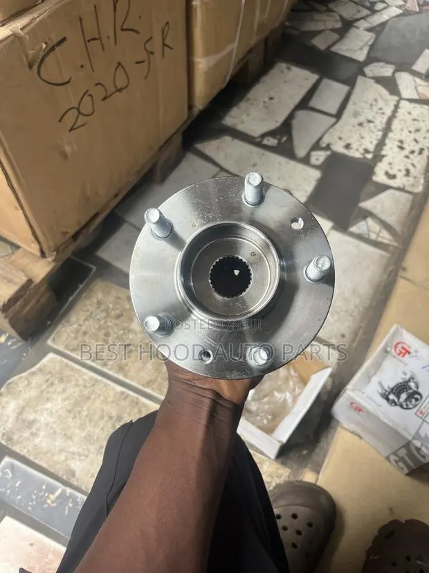 Mazda Hub Bearing · Photo 1