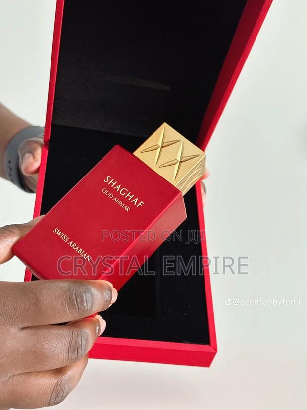 Shaghaf Oud Ahmar Perfume · Photo 1